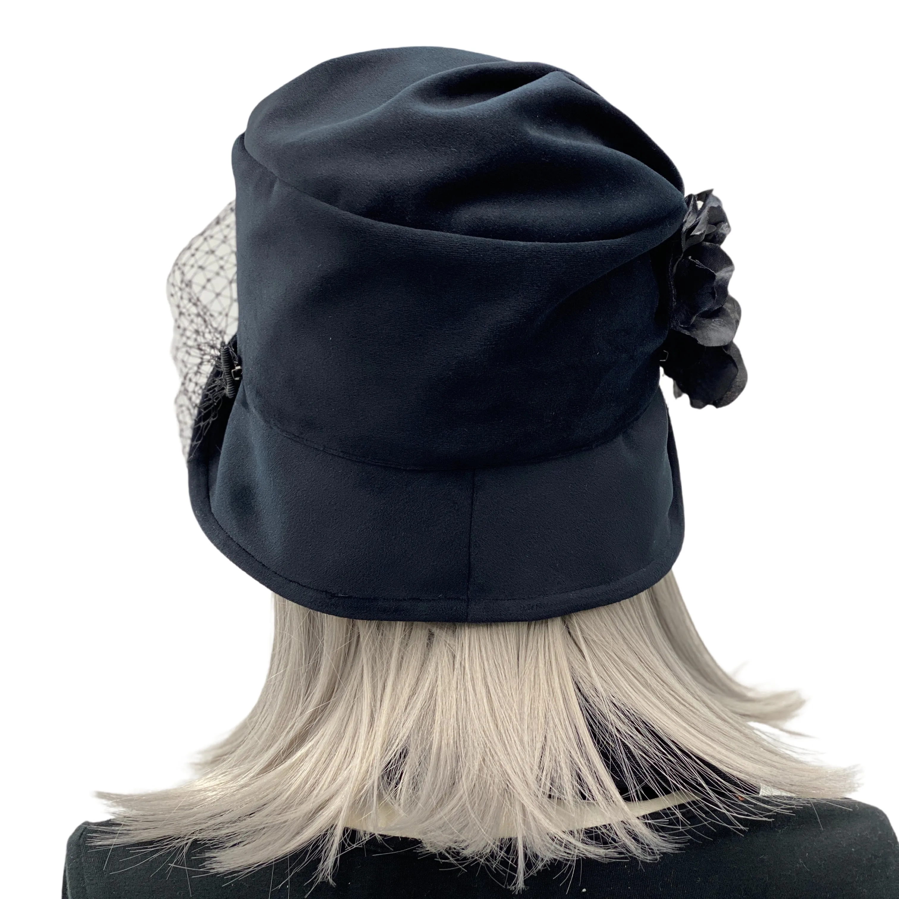 20s Style Black Velvet Cloche with Birdcage Veil | The Alice