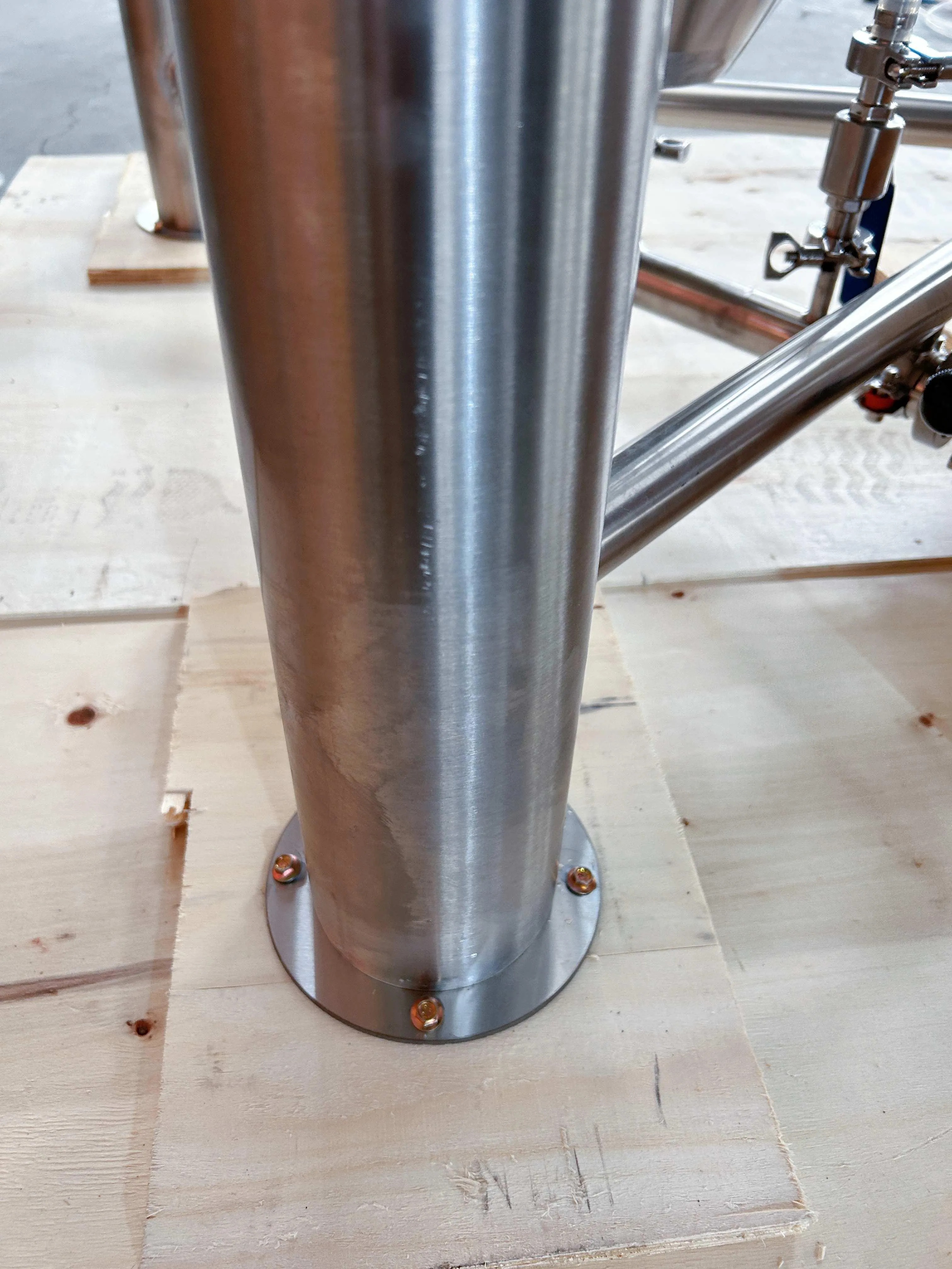 800L Conical Fermenter (pressurisable, jacketed)