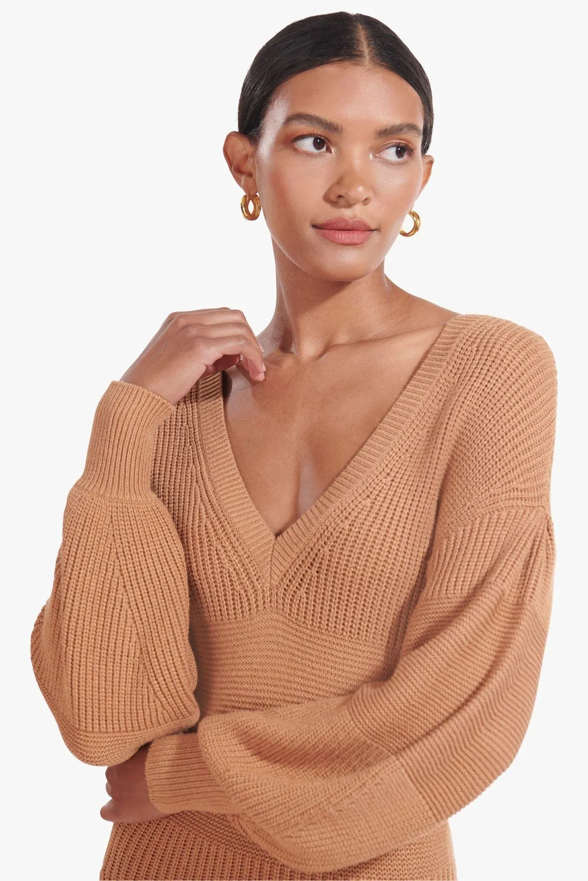 CARNATION DRESS | CAMEL
