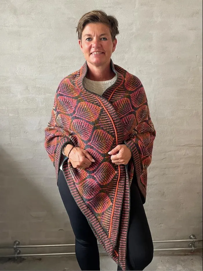 Copper Beech shawl /wrap-around by Ruth Sørensen, knitting pattern