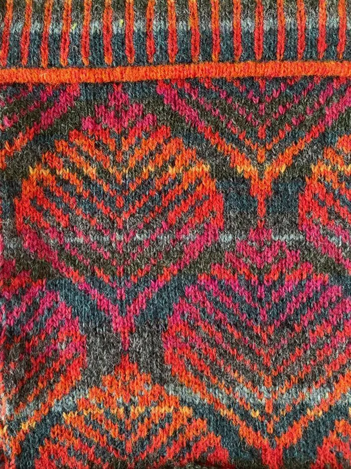Copper Beech shawl /wrap-around by Ruth Sørensen, knitting pattern