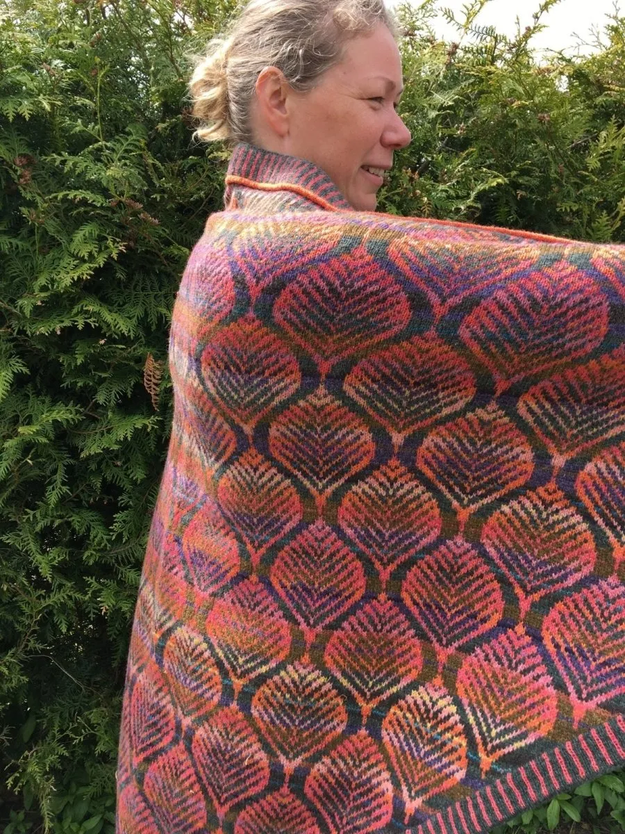 Copper Beech shawl /wrap-around by Ruth Sørensen, knitting pattern
