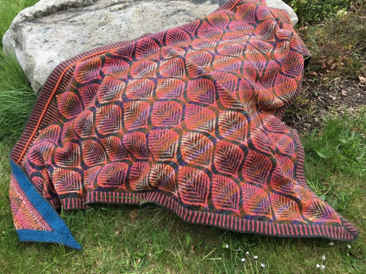 Copper Beech shawl /wrap-around by Ruth Sørensen, knitting pattern