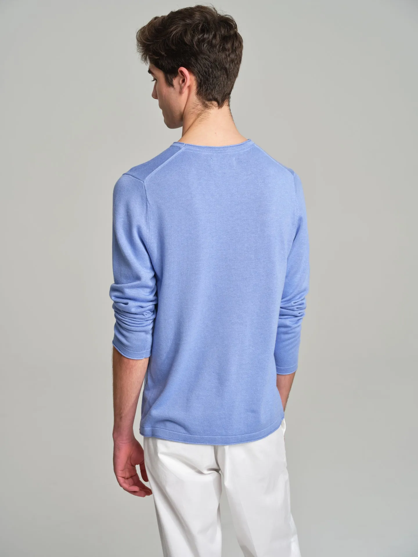 Long sleeve crew neck sweater