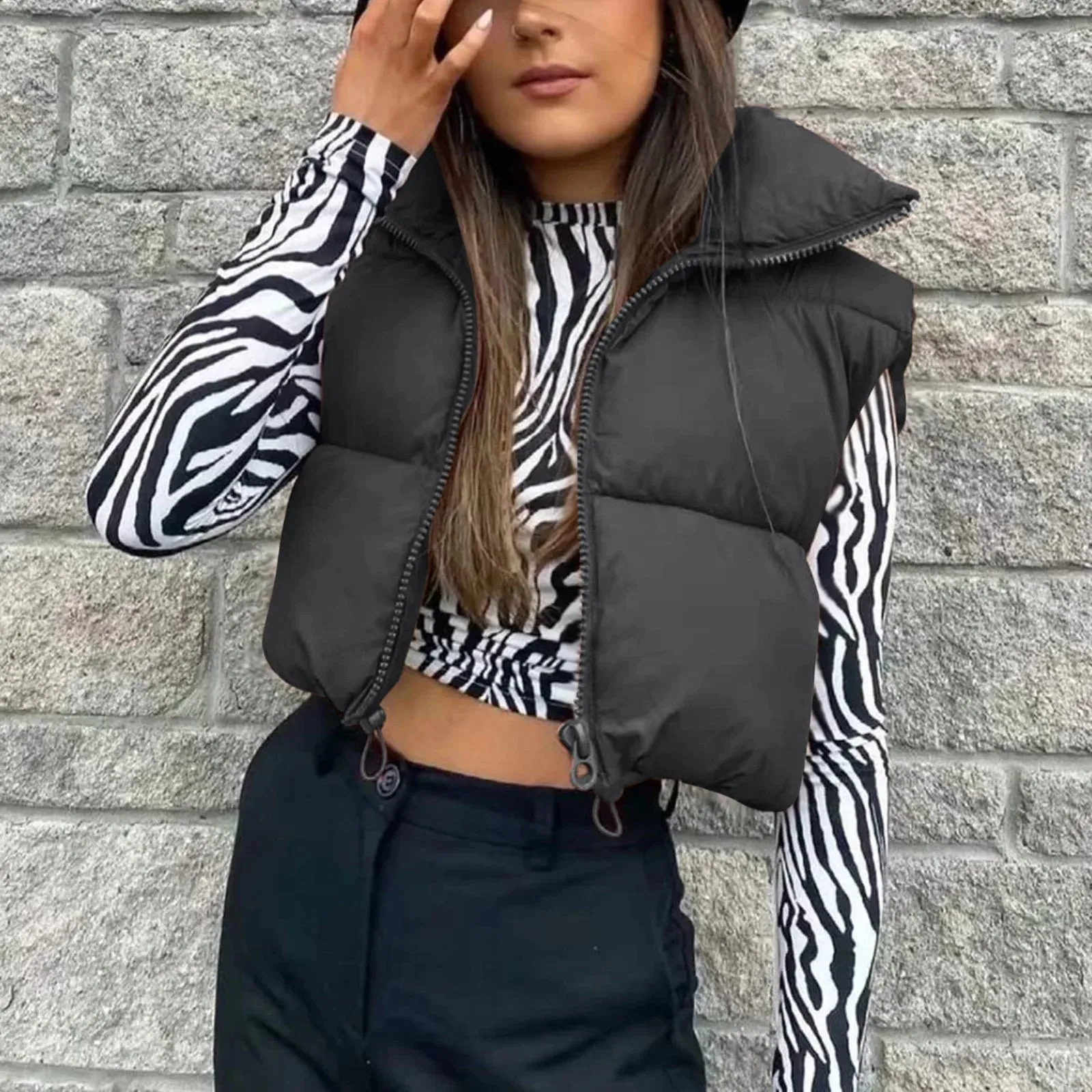 Women’s Winter Short Quilted Vest - Sleeveless Wide-Waisted Cotton Down Vest with Turtleneck and Zipper Closure for Outdoor Travel